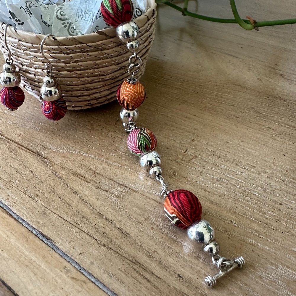 Pineda Covalin bracelet and earrings set